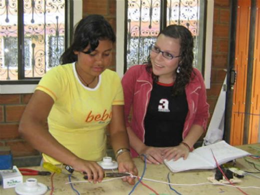 /Archivos/Fotos/26/Fe y alegria. Medellin/fe3.5.jpg